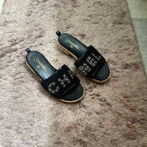 Chanel like Chain Black Stylish Slides Shoes Sz.8